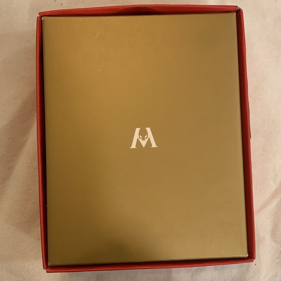 Wedgwood Christmas tree ornament in box wreath - Picture 3 of 9